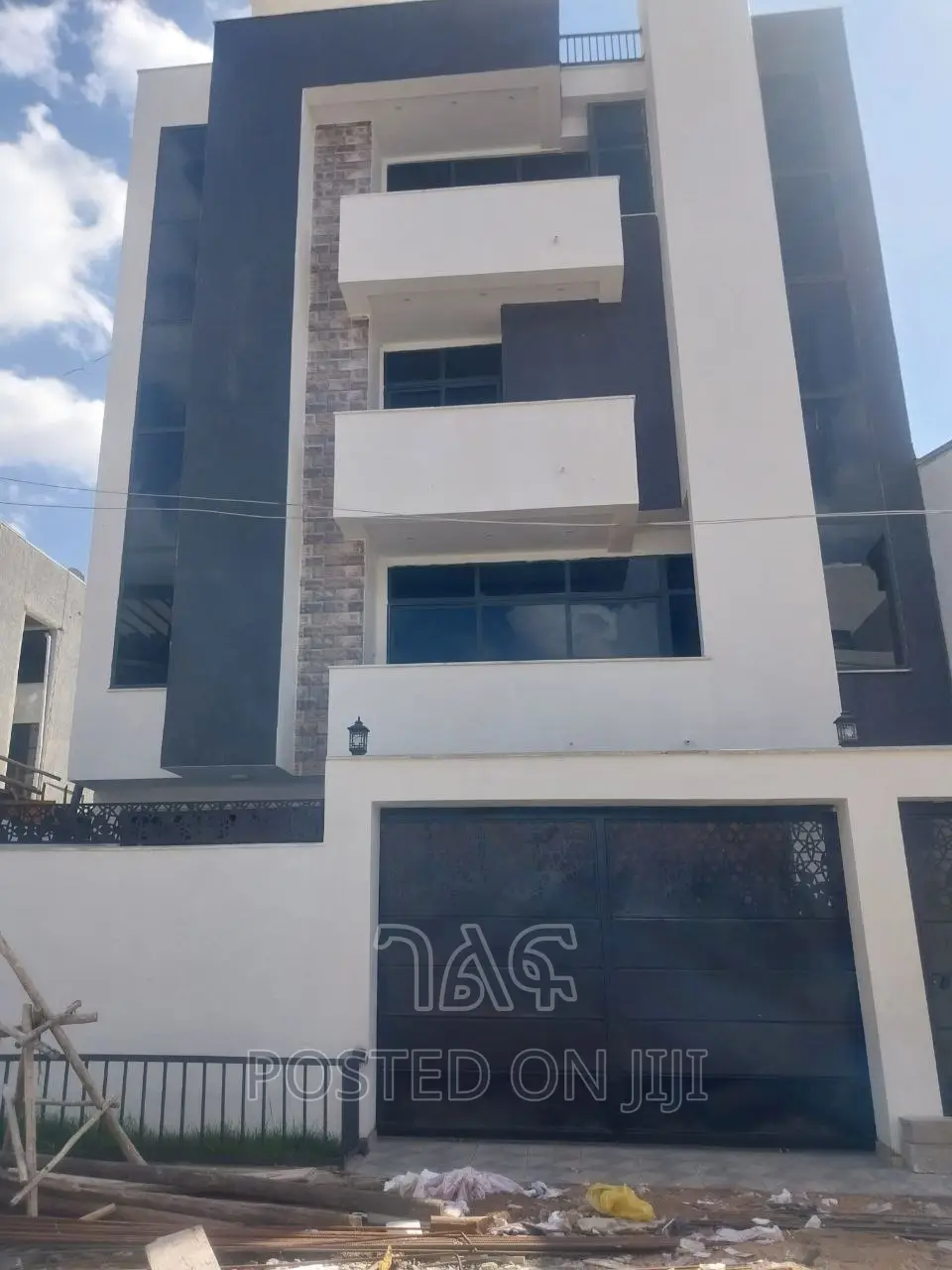 9bdrm House in የግል, Bole for sale