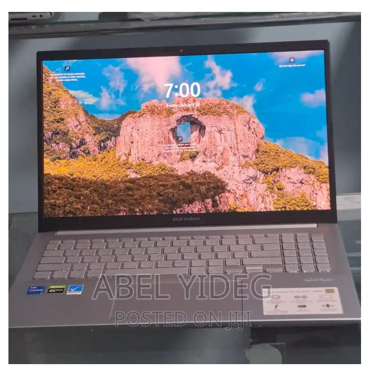 New Laptop Asus VivoBook 15 X505BA 8GB Intel Core I5 SSD 512GB