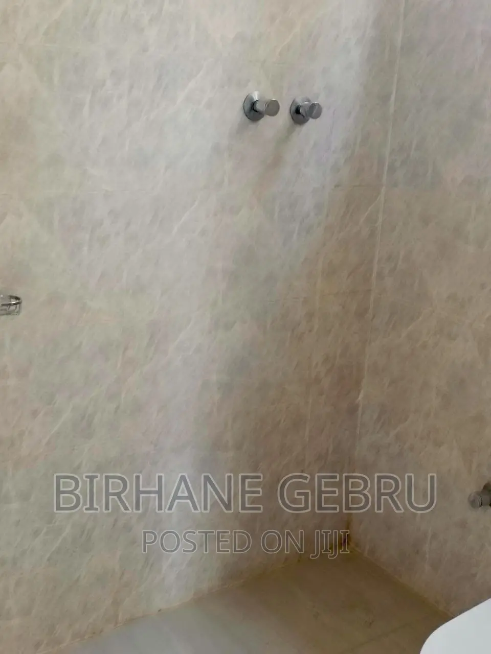 6bdrm House in House Rent, Bole for rent