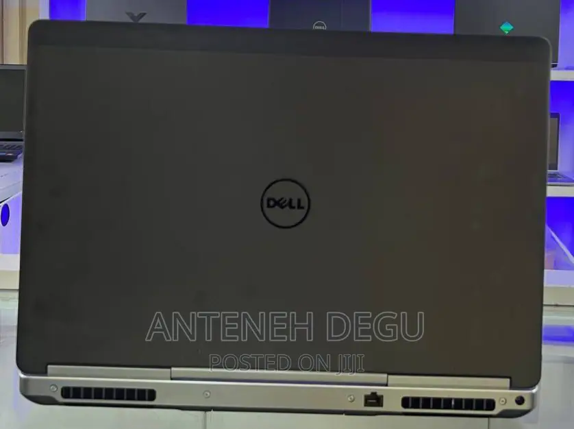 New Laptop Dell Precision 7720 32GB Intel Core I7 SSD 512GB