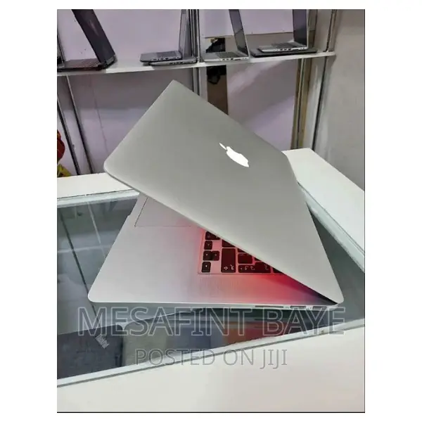 New Laptop Apple MacBook Pro 2015 16GB Intel Core I7 SSD 512GB