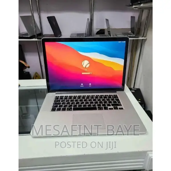 New Laptop Apple MacBook Pro 2015 16GB Intel Core I7 SSD 512GB