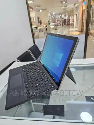 New Laptop Microsoft Surface Pro 4 8GB Intel Core I5 SSD 256GB
