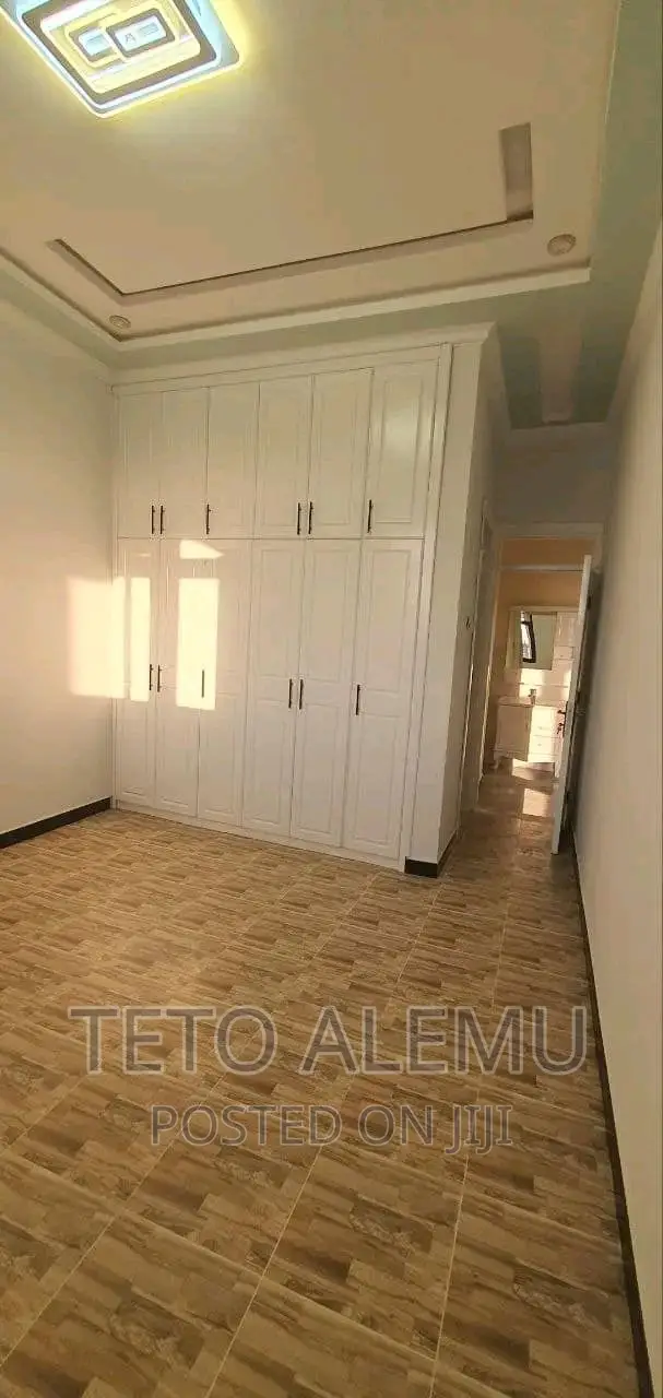 3bdrm Villa in Vila For Sale ወሰን, Bole for sale