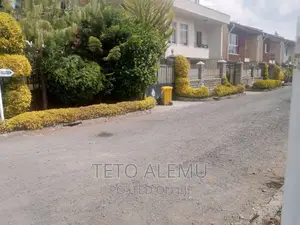 4bdrm House in የሚሸጥ ቤት አያት, Bole for sale
