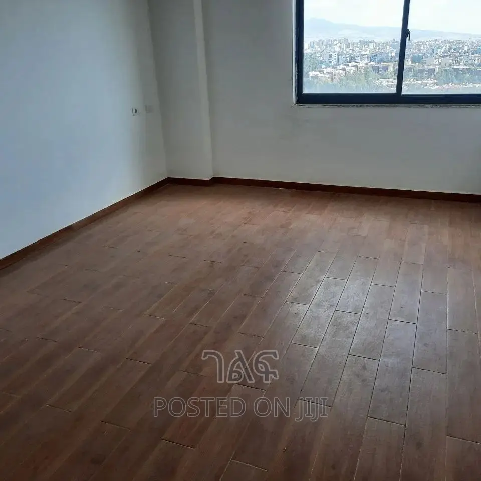 3bdrm Apartment in የግል, Bole for sale