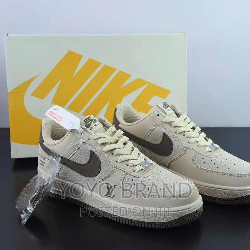Orginal Nike Air Force LV Sneaker