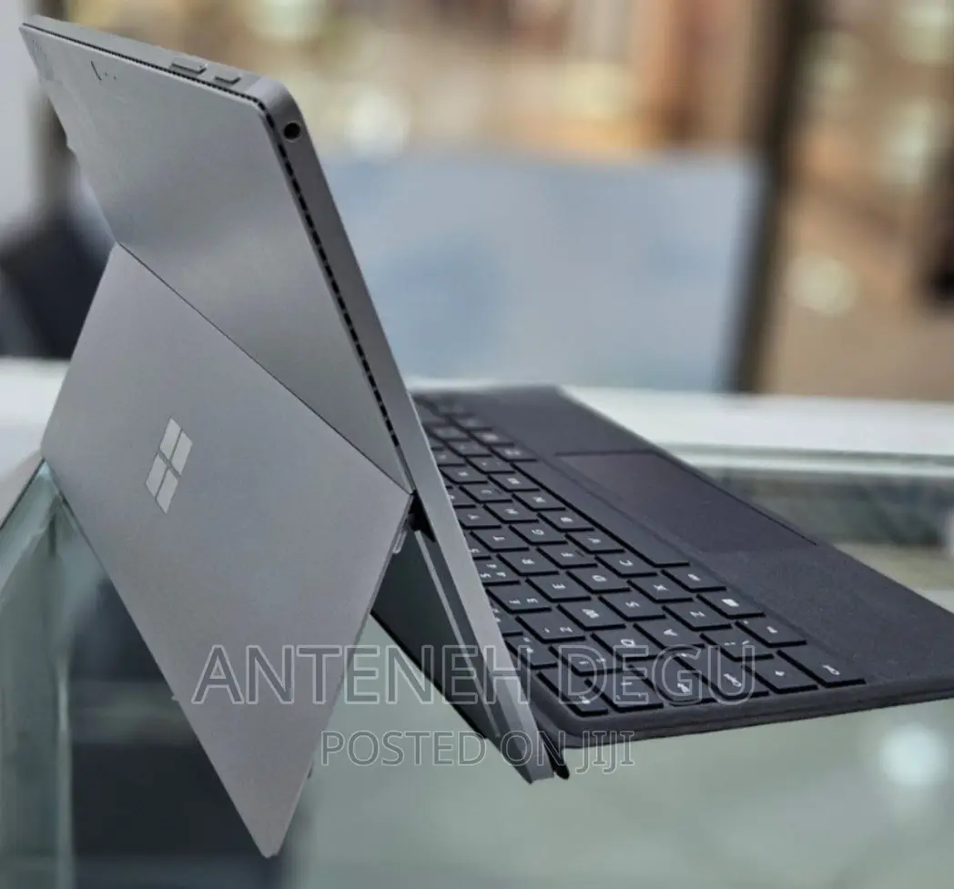 New Laptop Microsoft Surface Pro 4 8GB Intel Core I5 SSD 256GB