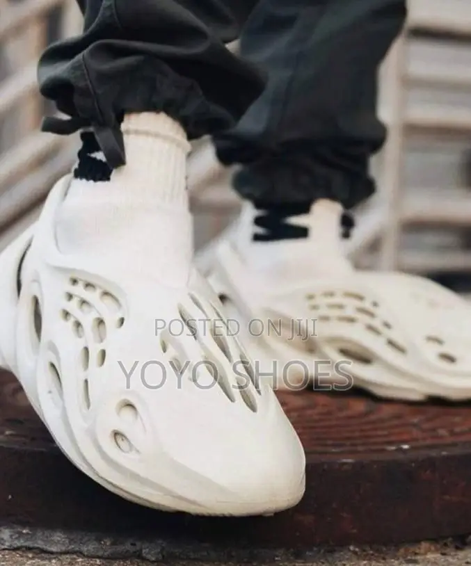 Adidas Yezzy Foam Runner