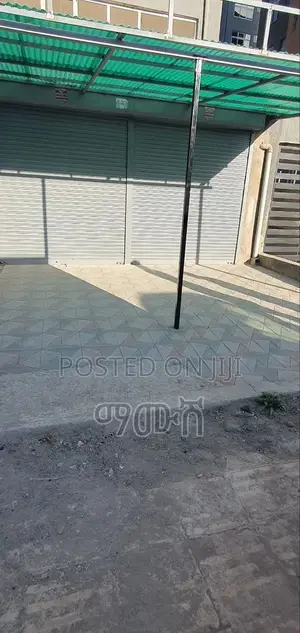 Photo - የሚሸጥ 40/60 ሱቅ በጣም ለሥራ ምቹ የሆነ አካባቢ