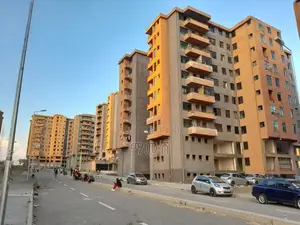 የሚሸጥ 40/60 ሱቅ በጣም ለሥራ ምቹ የሆነ አካባቢ