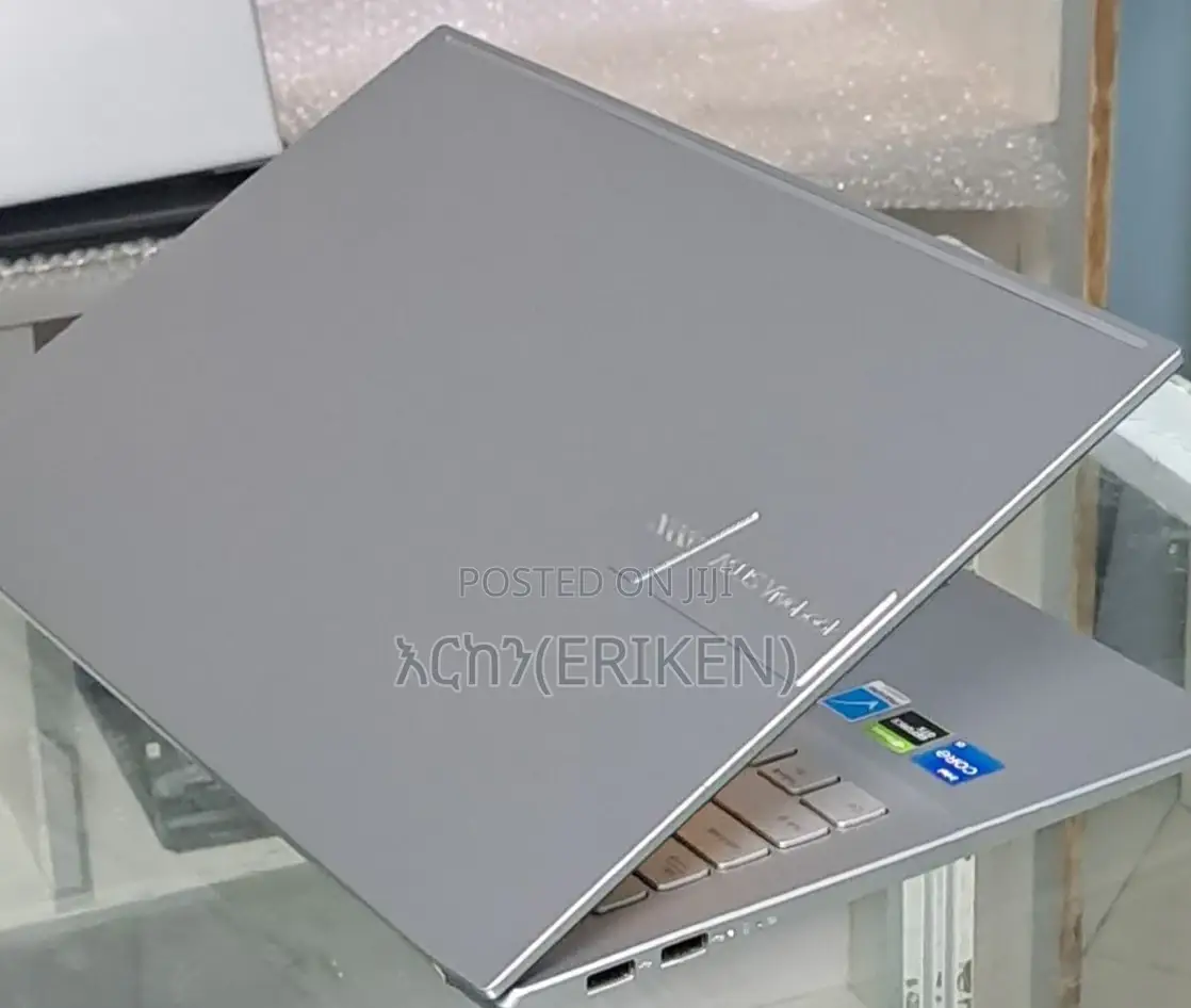 New Laptop Asus VivoBook 15 X505BA 8GB Intel Core I5 SSD 512GB