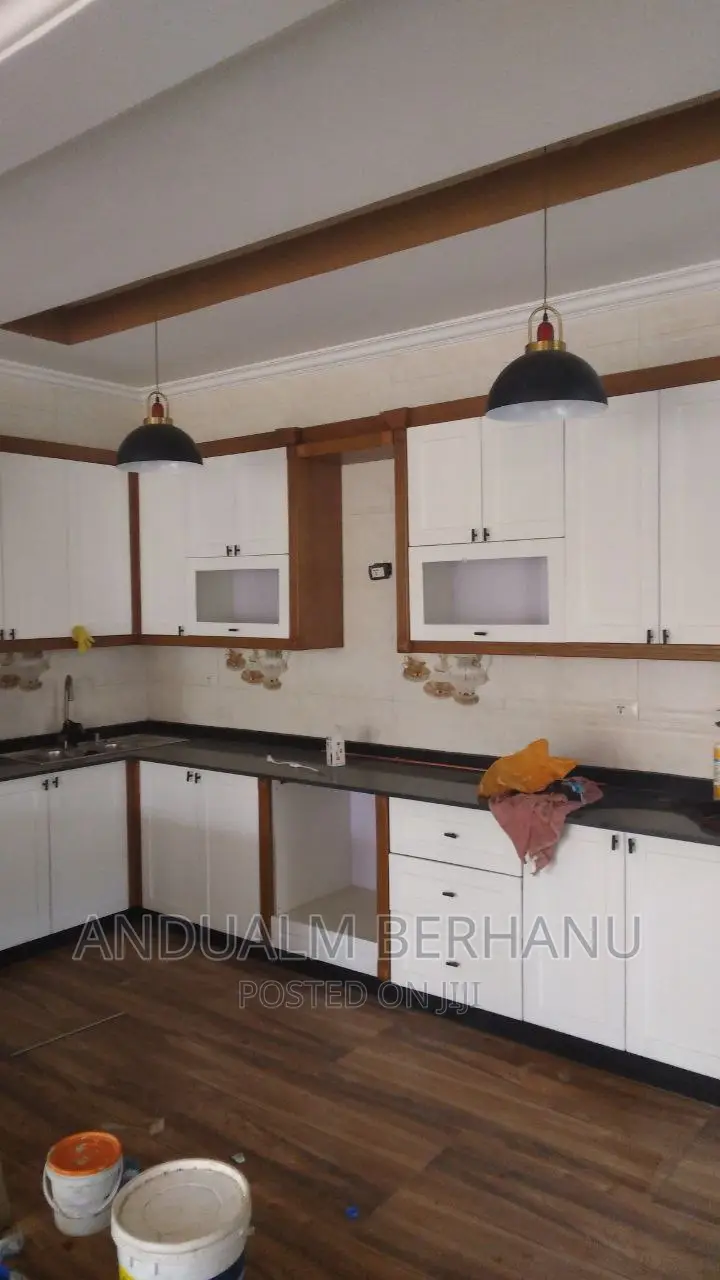 7bdrm Villa in Bole for sale