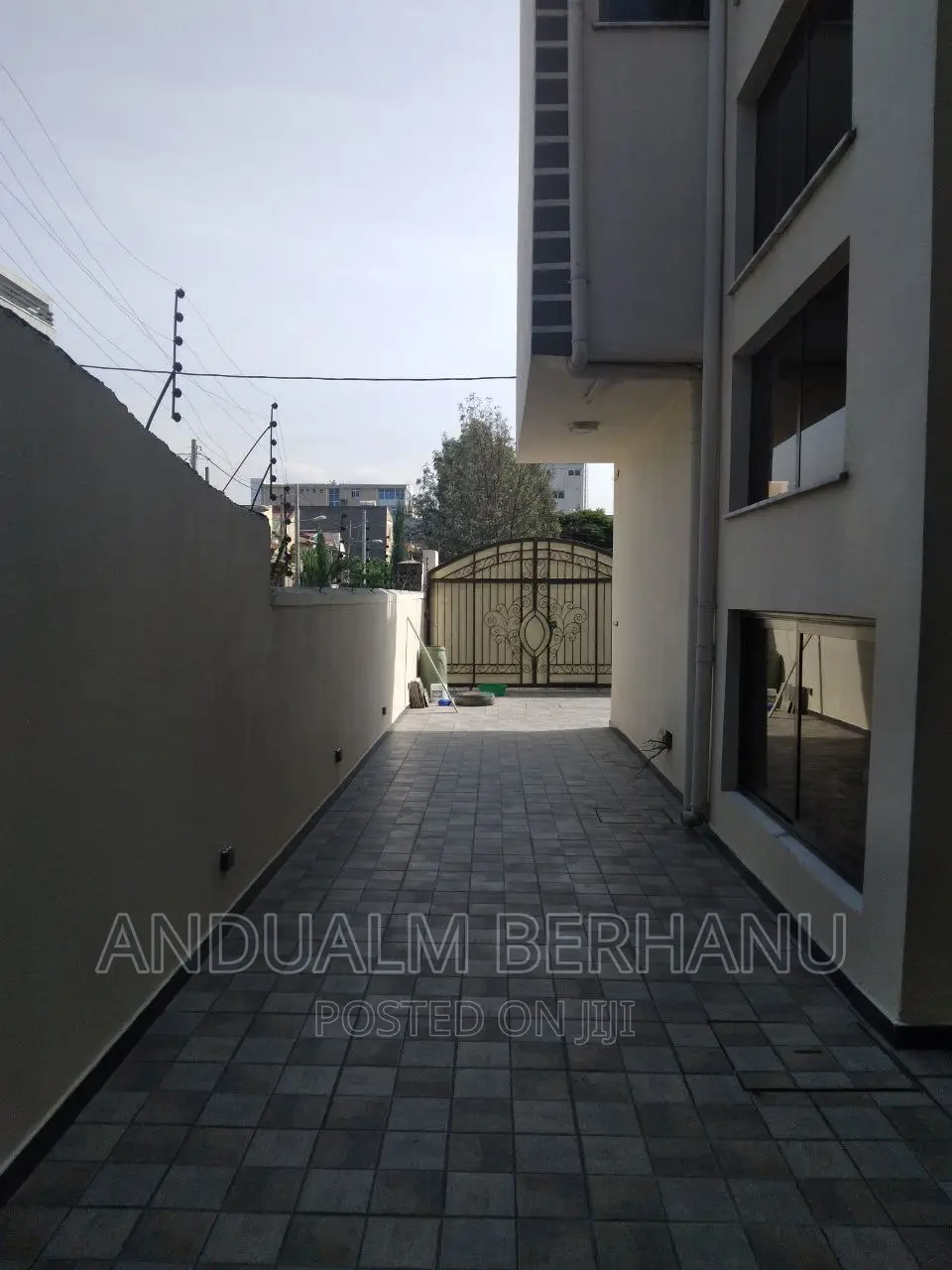 7bdrm Villa in Bole for sale