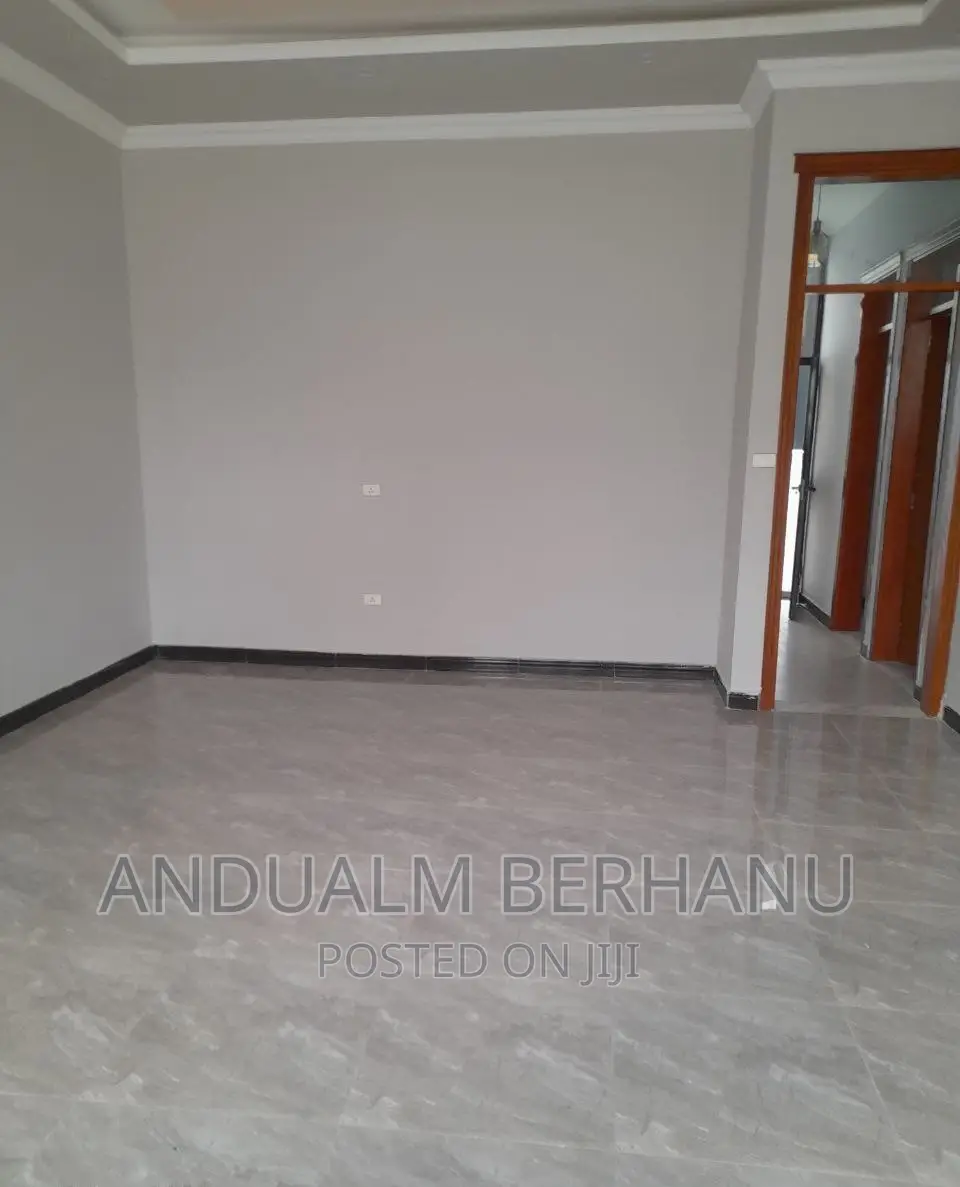 3bdrm Villa in Bole for sale