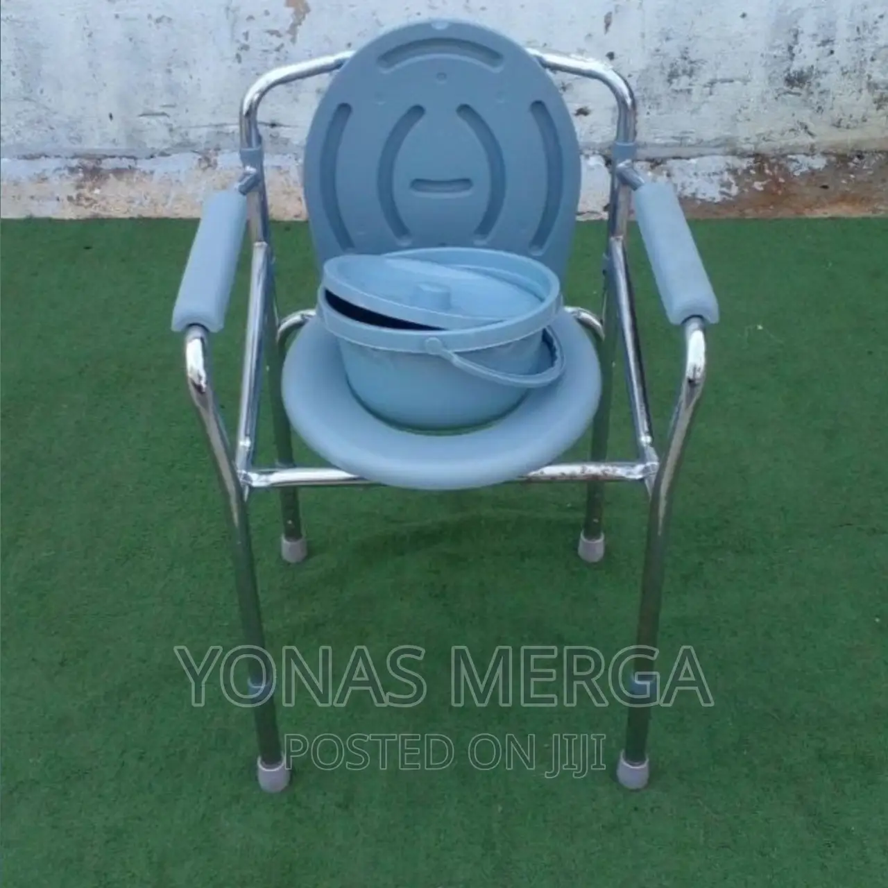 Commode Chair Portable Toilet Chair With Bowl White