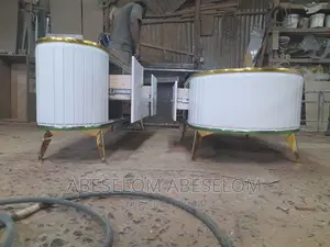 1,50 Cm ቲቪ እስታንድ እና ጠረጴዛ