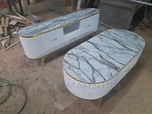 1,50 Cm ቲቪ እስታንድ እና ጠረጴዛ