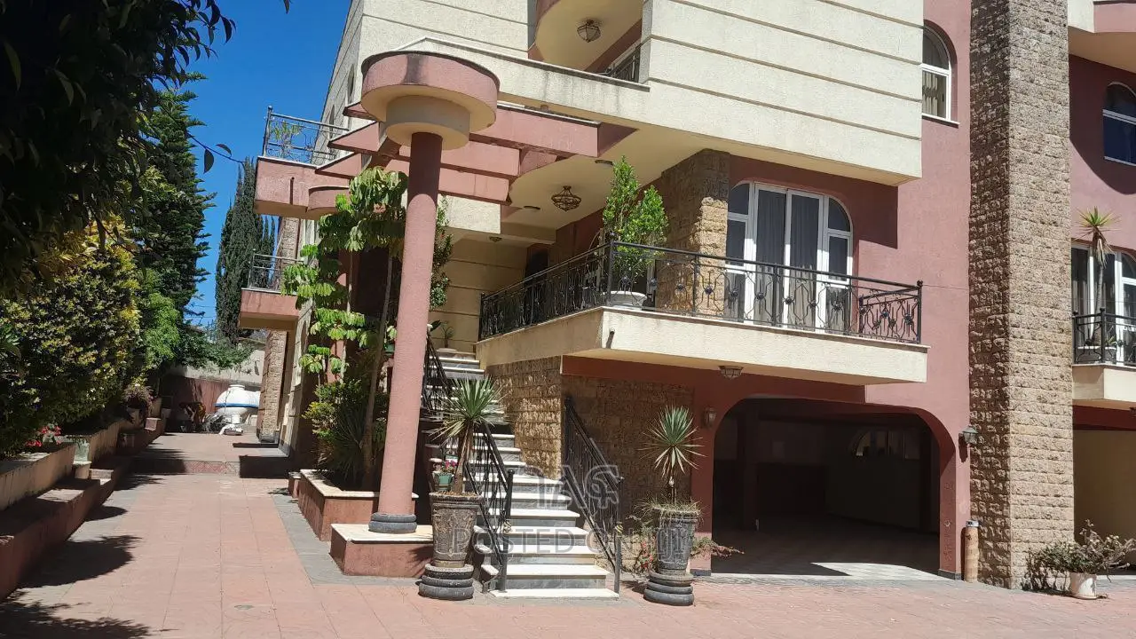 6bdrm House in የግል ቅንጡ መኖሪያ ቤት, Bole for sale