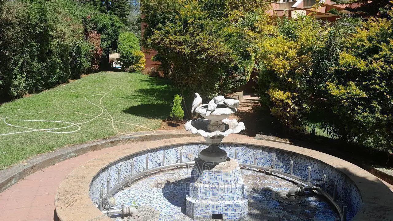 6bdrm House in የግል ቅንጡ መኖሪያ ቤት, Bole for sale