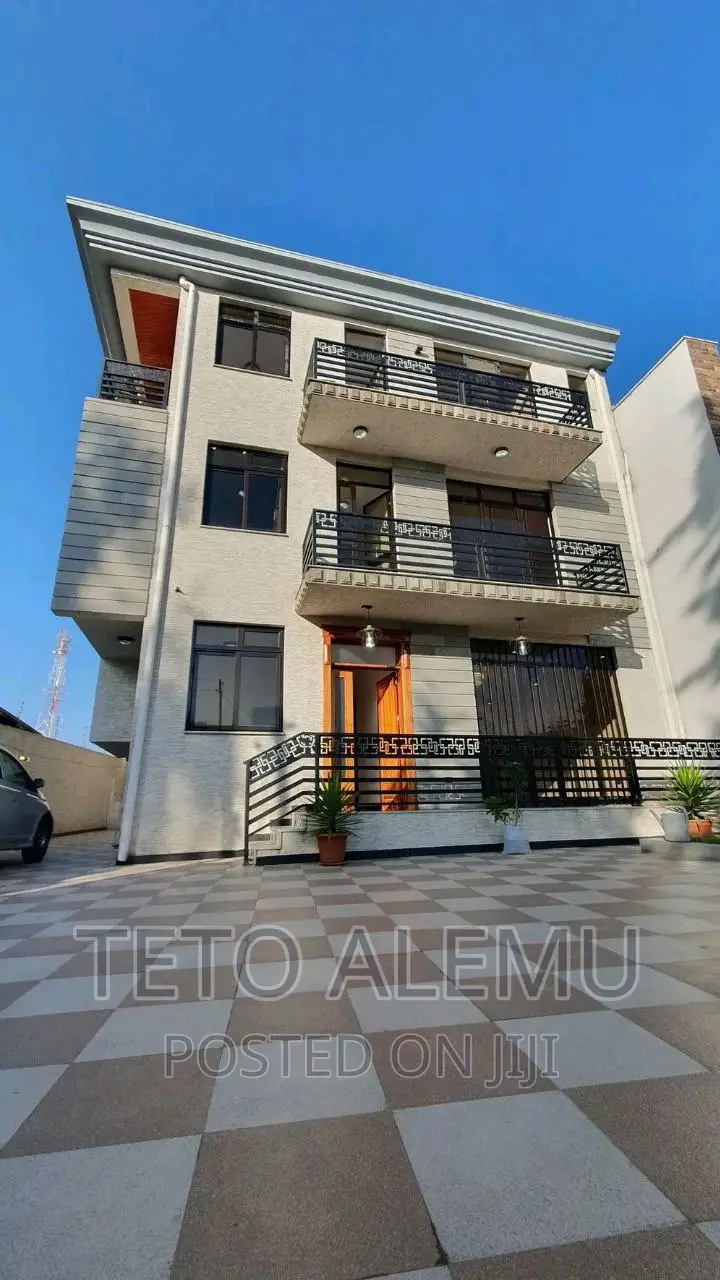 5bdrm House in የሚሸጥ ቤት ጉርድ ሾላ አካባቢ, Yeka for sale