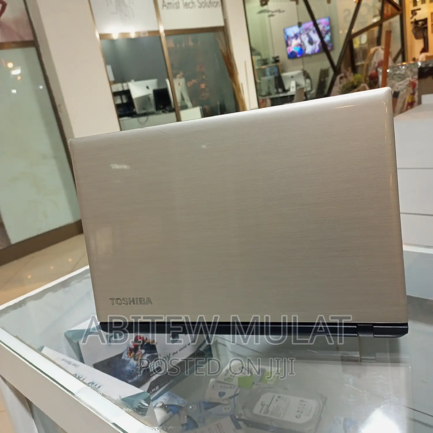 New Laptop Toshiba Satellite C55 4GB AMD A8 HDD 500GB