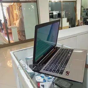 New Laptop Toshiba Satellite C55 4GB AMD A8 HDD 500GB