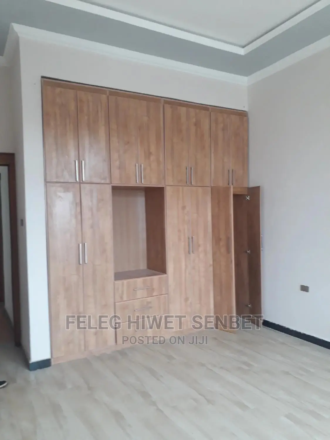 Furnished 6bdrm Villa in Aa, Bole for Sale