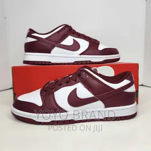 Photo - Nike Sb Dunk Low Burgndi Sneaker