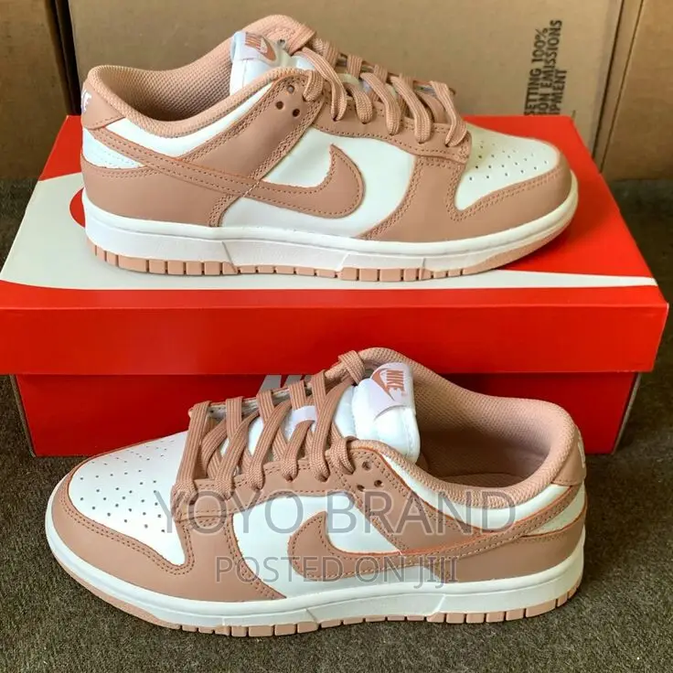Nike Sb Dunk Low Rose Fashion Sneaker