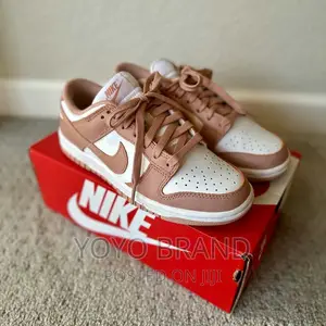 Nike Sb Dunk Low Rose Fashion Sneaker