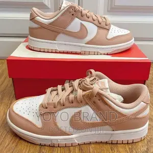 Nike Sb Dunk Low Rose Fashion Sneaker