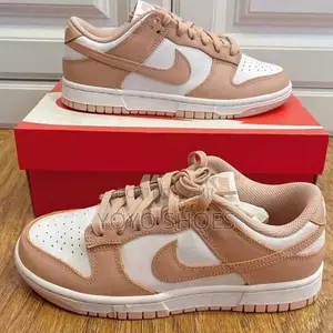 Nike Sb Dunk Low Rose Fashion Sneaker