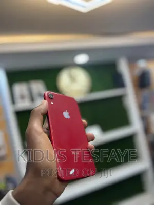 Apple iPhone XR 128 GB Red
