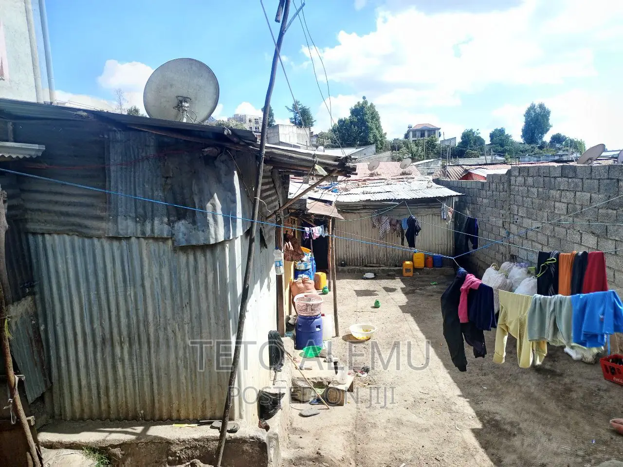 የሚሸጥ ዋና አስፓልት የያዘ ቦታ ቦሌ አራብሳ ውሀ ታንከር አካባቢ ቦታ ሽያጭ