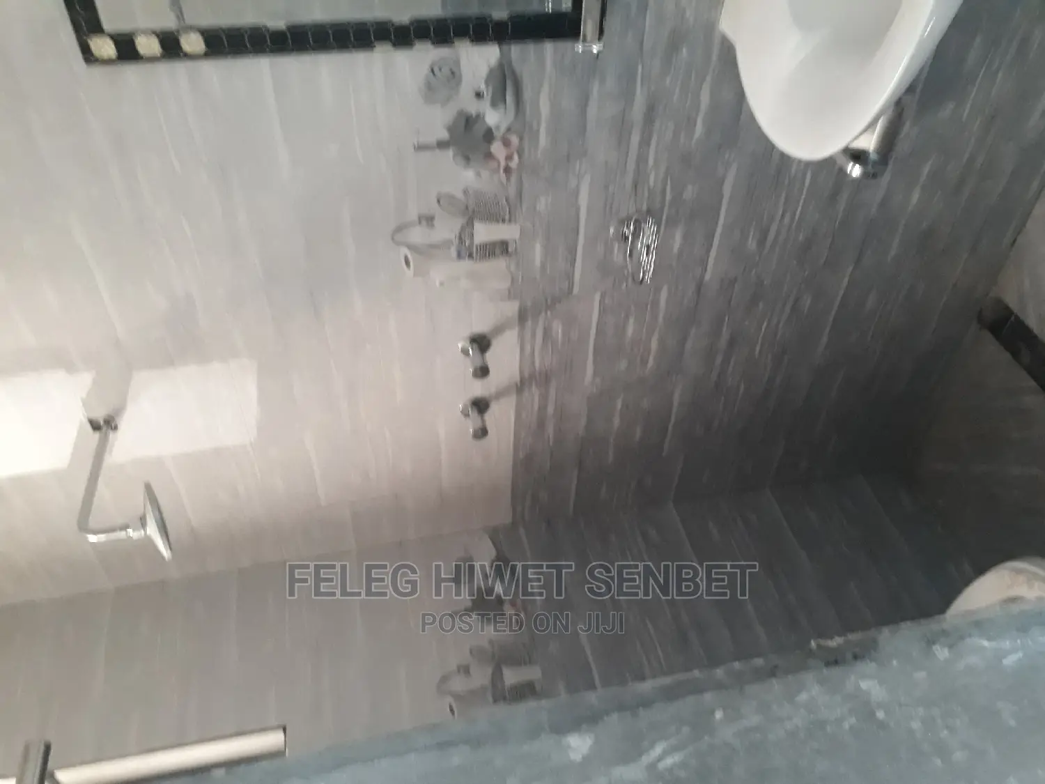 Furnished 5bdrm House in Aa, Bole for Sale