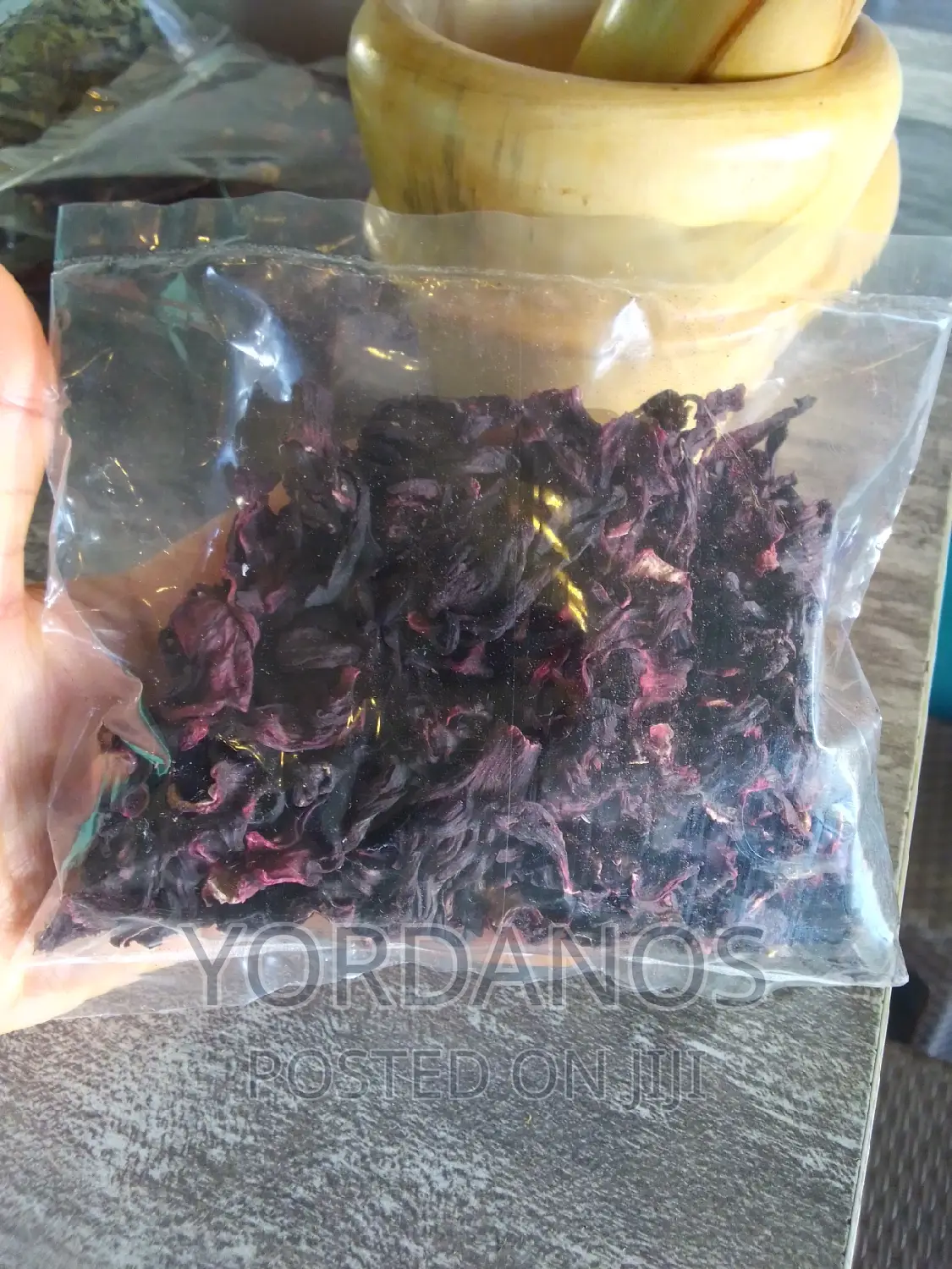 Hibiscus/ከርከዴ