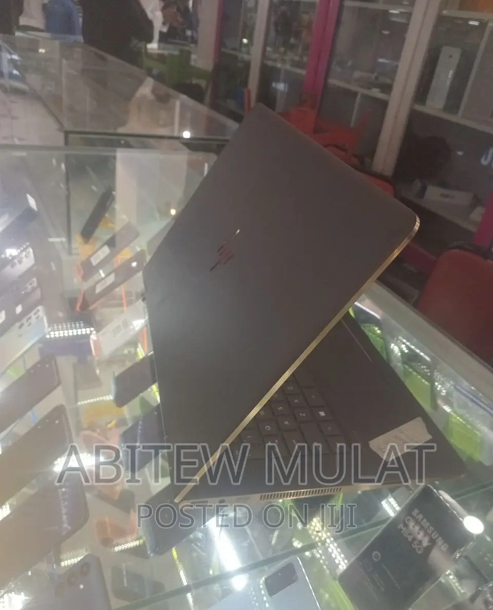 New Laptop HP Spectre X360 16GB Intel Core I7 SSD 512GB