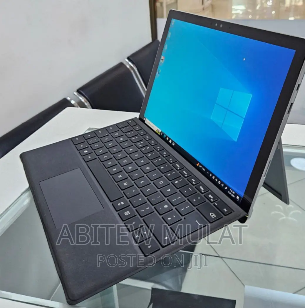 New Laptop Microsoft Surface Pro 4 8GB Intel Core I5 SSD 256GB