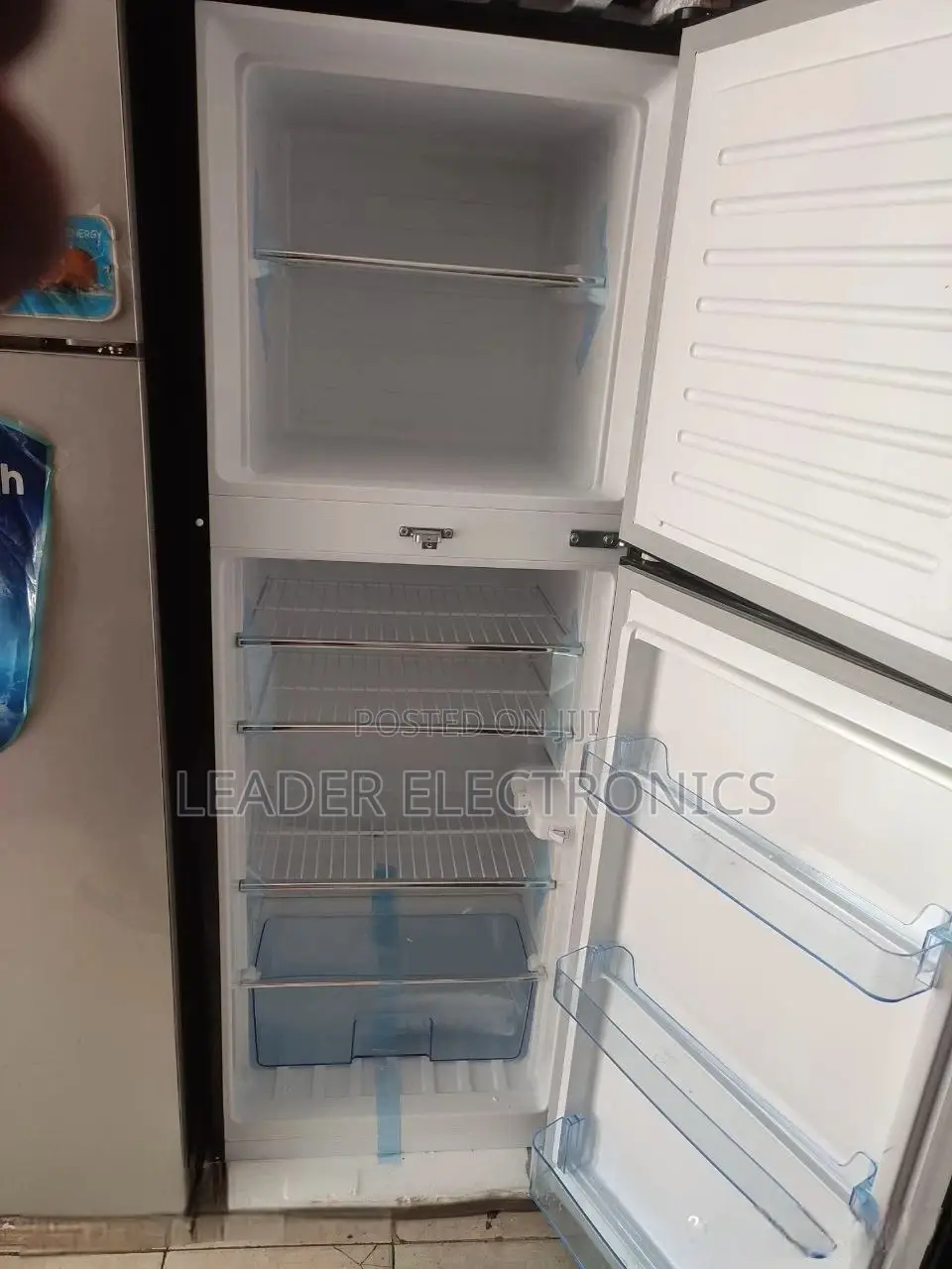 Prado Refrigerator 330