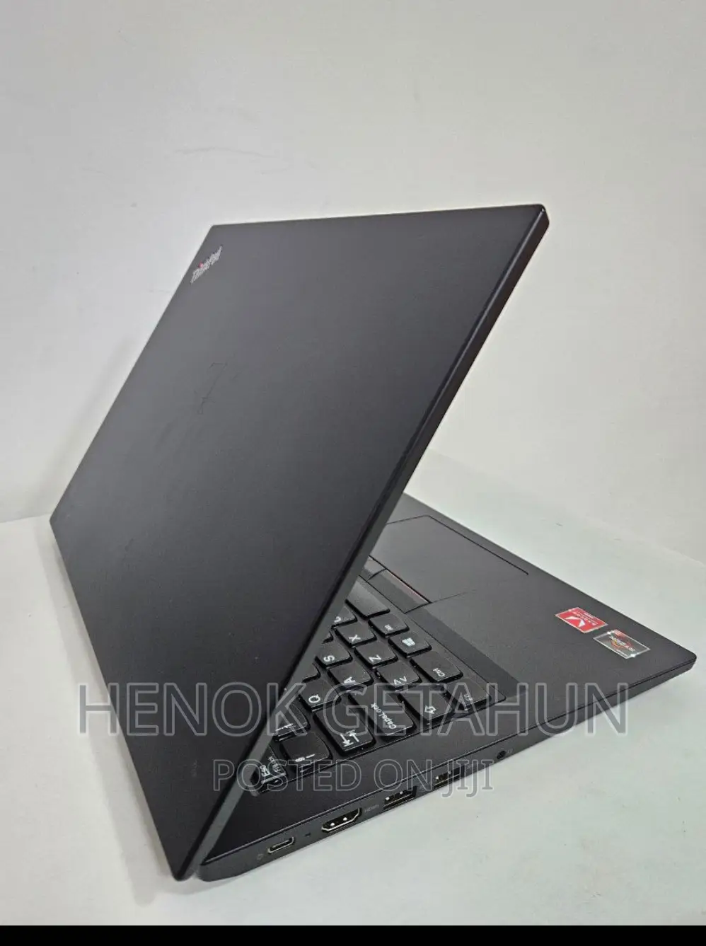 New Laptop Lenovo ThinkPad Yoga 8GB AMD Ryzen 3 SSD 512GB