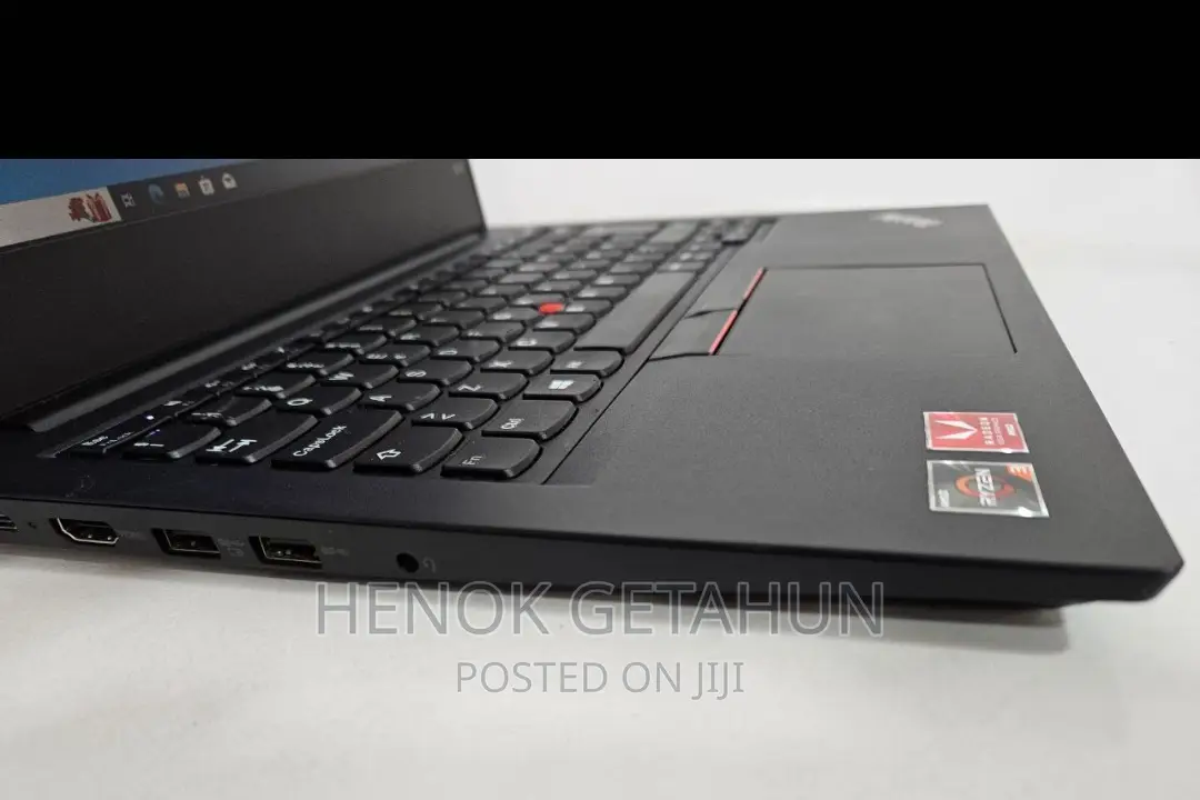 New Laptop Lenovo ThinkPad Yoga 8GB AMD Ryzen 3 SSD 512GB