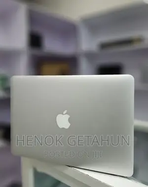 New Laptop Apple MacBook Air 2017 8GB Intel Core i5 SSD 128GB