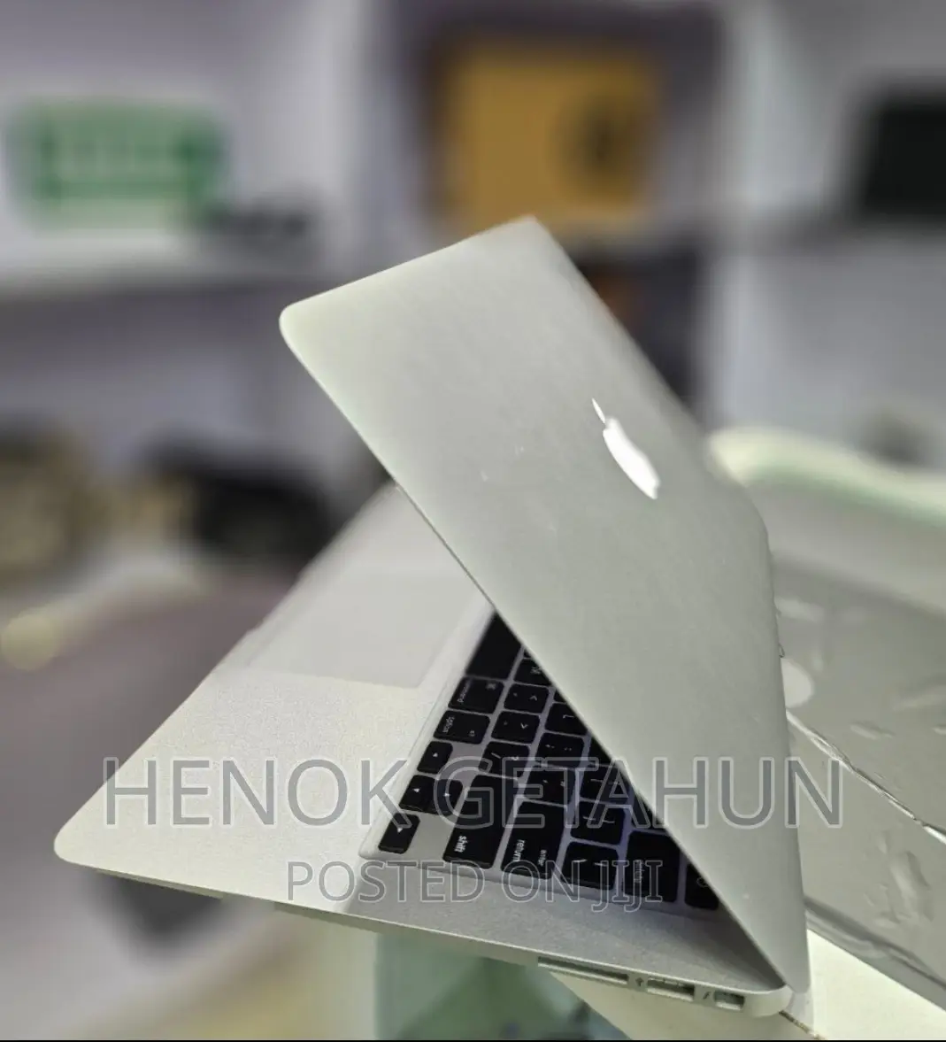 New Laptop Apple MacBook Air 2017 8GB Intel Core i5 SSD 128GB