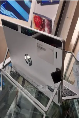 New Laptop HP X2 8GB Intel Core I5 SSD 256GB