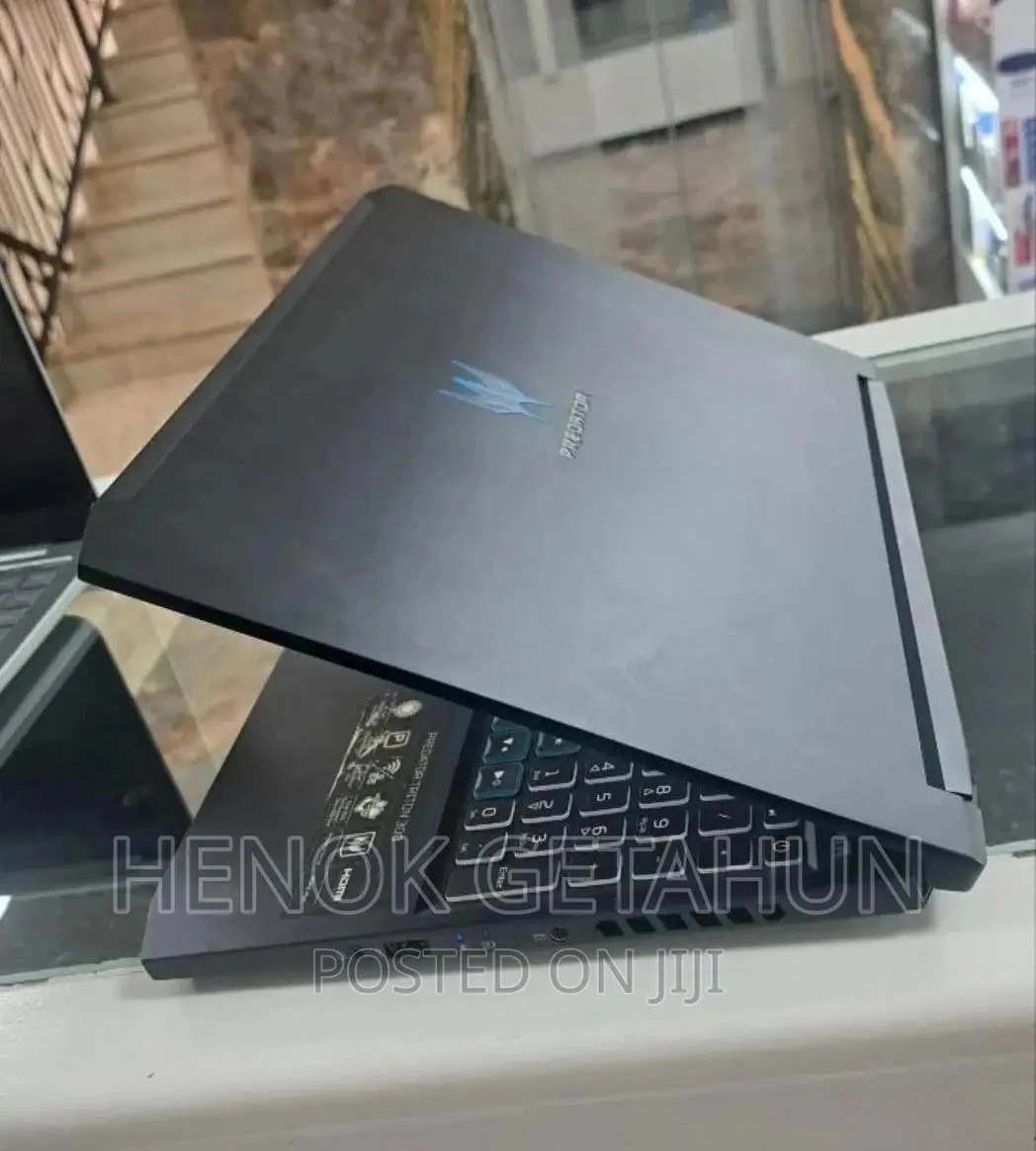 New Laptop Acer Predator Helios 300 16GB Intel Core i7 SSD 512GB