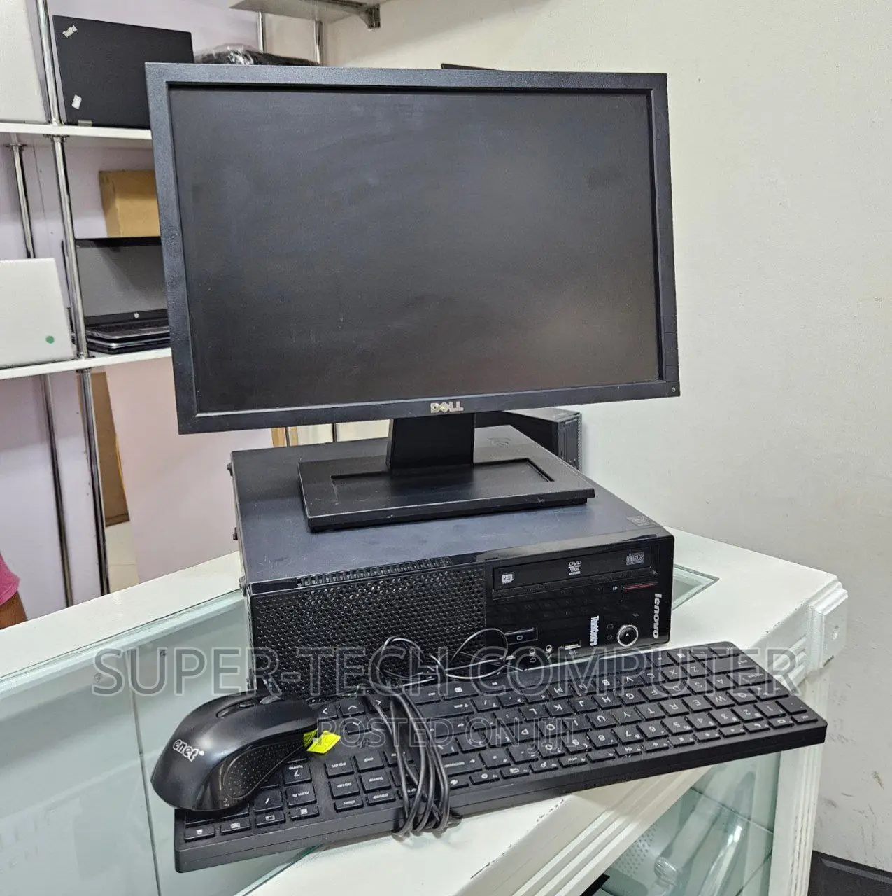 New Desktop Computer Lenovo ThinkCentre 24 4GB Intel Core I3 HDD 500GB