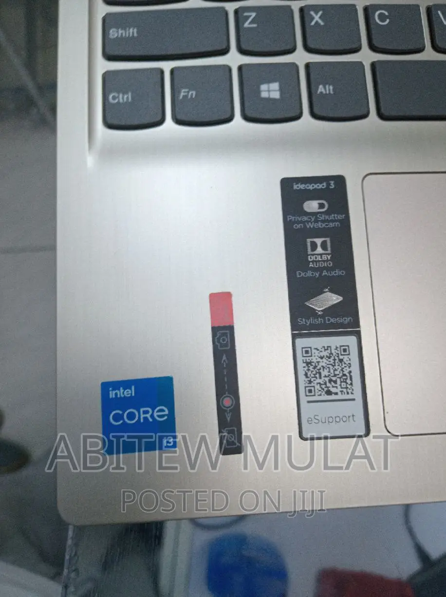 New Laptop Lenovo Ideapad 3 8GB Intel Core I3 SSD 256GB