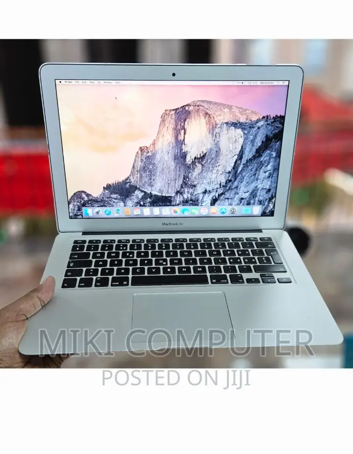 New Laptop Apple MacBook Air 2015 4GB Intel Core i5 SSD 128GB