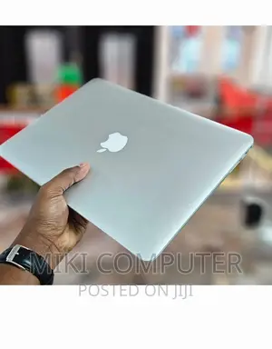 New Laptop Apple MacBook Air 2015 4GB Intel Core i5 SSD 128GB